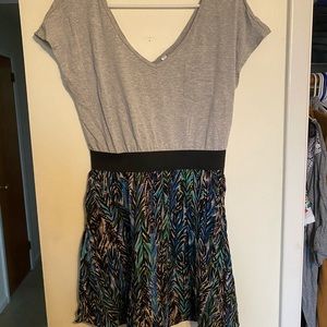 Short sleeve cotton dress with elastic waist